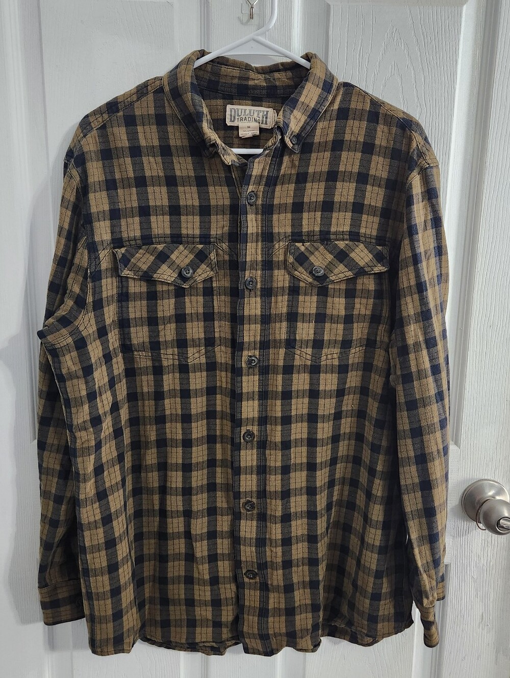 Duluth Trading Men M standard fit button down flannel shirt brown countrycore